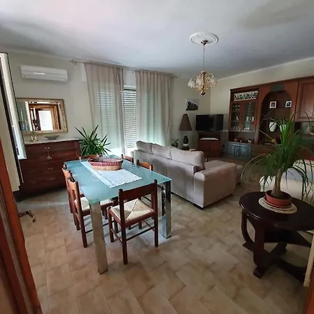 Casa Dei Nonni * Roccascalegna