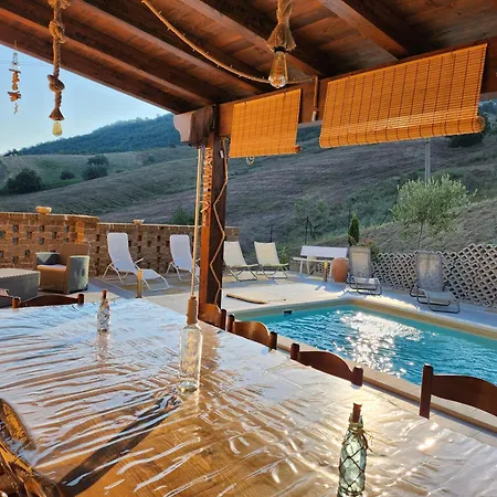 Holiday home Casa Dei Nonni Roccascalegna